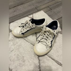 Tory Sport ruffle accent low top sneakers size 6